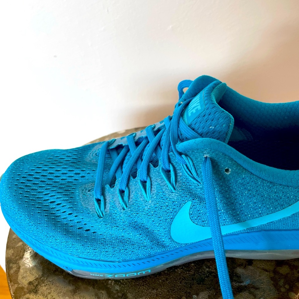 Swoosh.